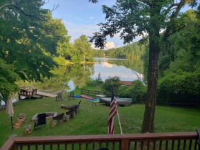 Waterfront Cabin 20 Mins to National Park & Massanutten!